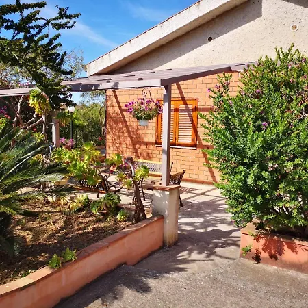 Bouganville House Lascari