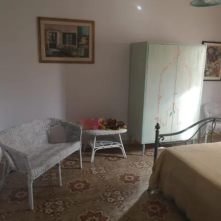 Bouganville House Vila